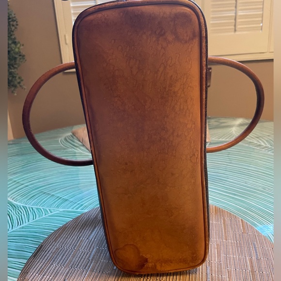 Authentic Vintage Etro Handbag - Picture 8 of 16